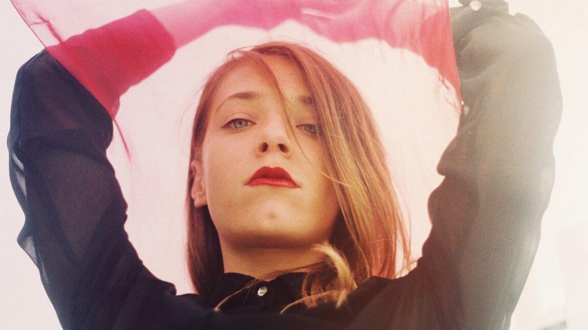 Hipik Júlia versei